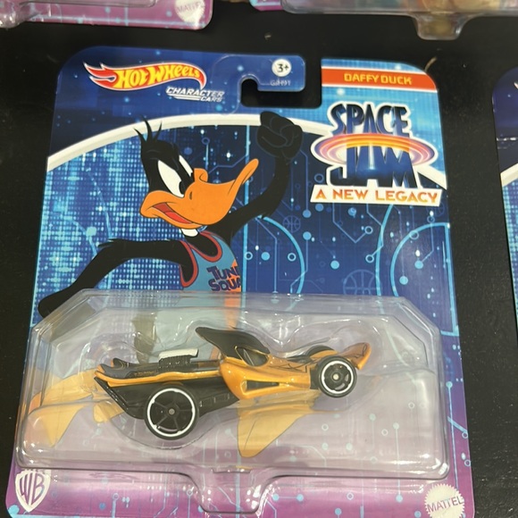 Hot Wheels - Space Jams A New Legacy (5) Car Lot - Lebron James and more - Picture 5 of 8